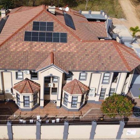 Khutso Boutique Hotel Хейзивью Экстерьер фото